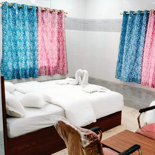 Hotel Mirka Plaza,3 star hotel in Bhubaneswar,3 star hotel in Bapuji Nagar,Best 3 star hotel Bhubaneswar,Affordable hotel in Bhubaneswar,Best hotels near Bhbaneshwar Airport,Best hotels near Bhbaneshwar Railway Station,hotels near me bhubaneswar,hotels near me bhubaneswar airport,hotels near me bhubaneswar railway station,3 star hotel near me bhubaneswar Odisha.